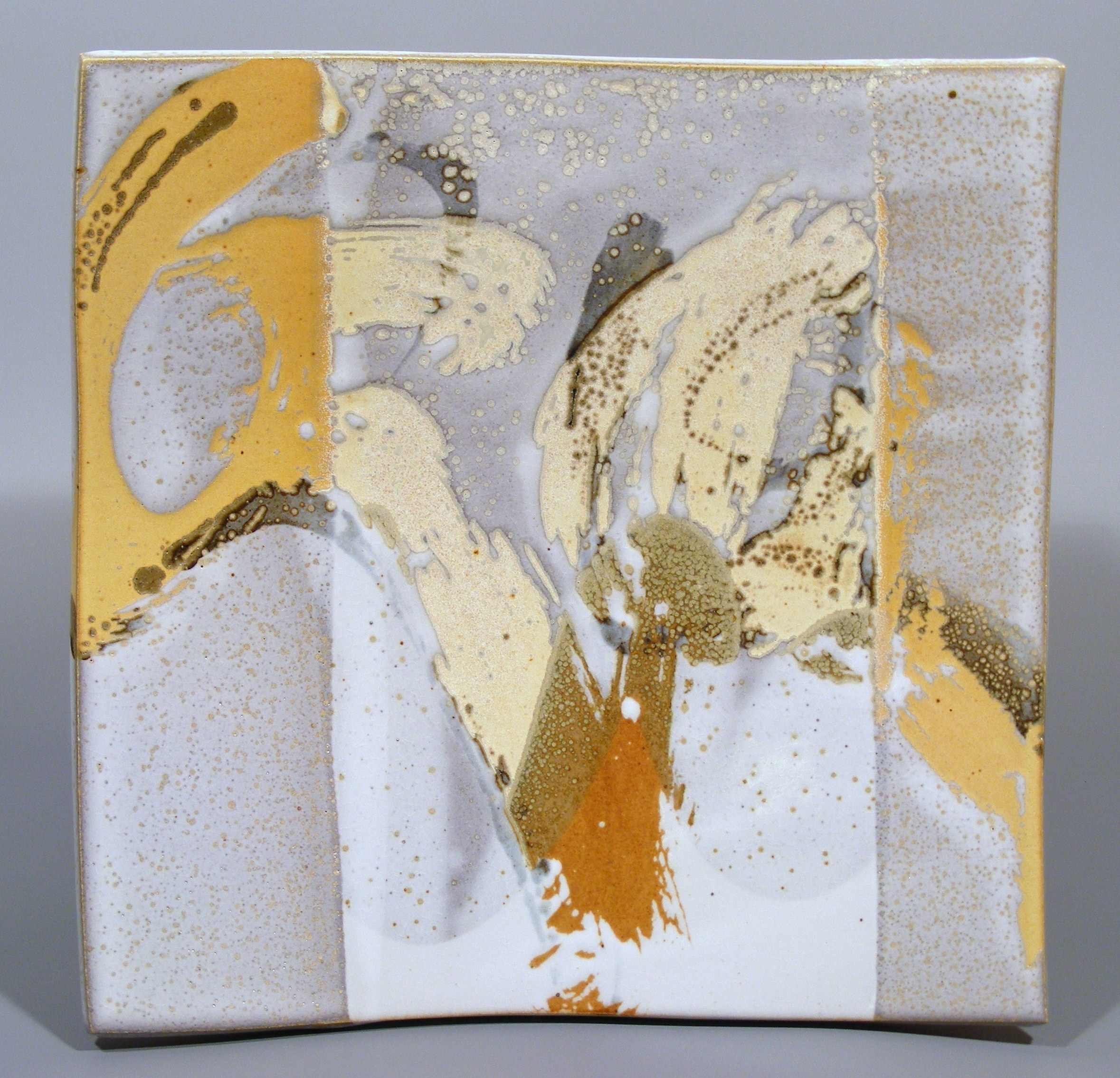 Plat carré 24 x 24 cm